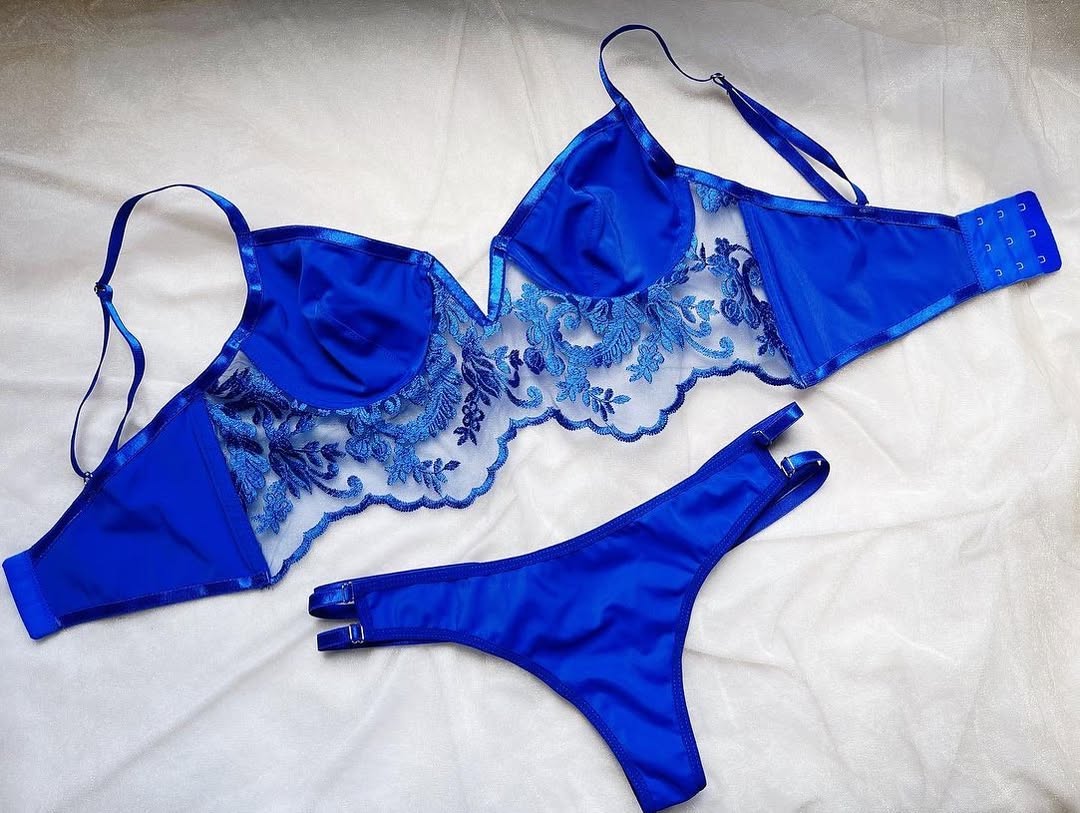 🔥👙 Set Azuba – Sensualidad y Versatilidad para brillar con tus outfits vibrantes ✨🌈
